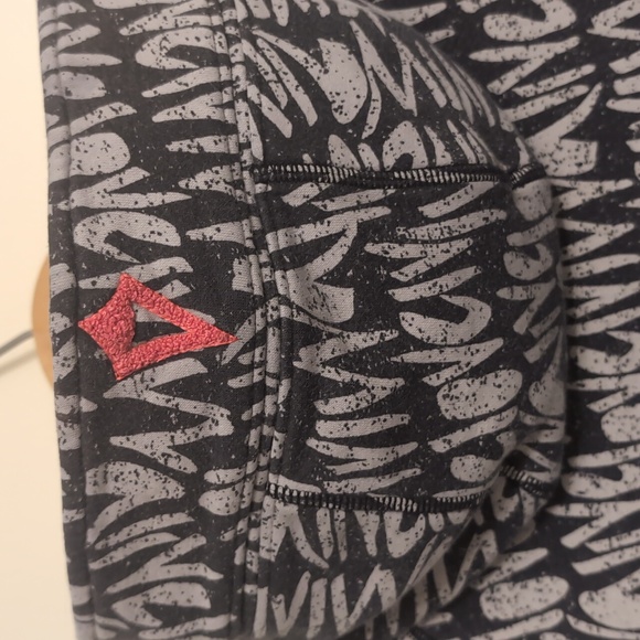 Ivivva zip up hoodie - Picture 8 of 10